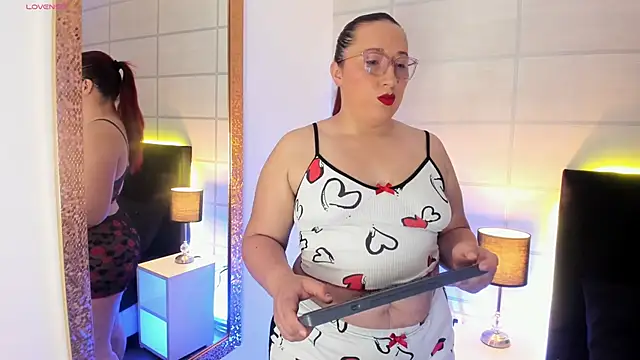 Snapshot of fieryluciana chatting on 30, 9, 2025 fieryluciana online show from 30, 9, 2025