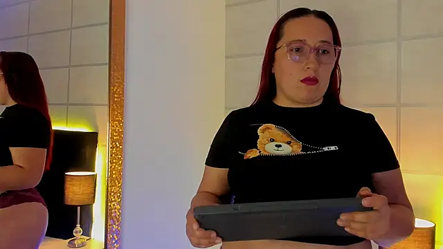 Snapshot of fieryluciana chatting on 8, 10, 2025 fieryluciana online show from 8, 10, 2025