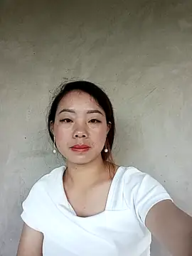 Snapshot of milo123-xx chatting on 23, 10, 2025 milo123-xx online show from 23, 10, 2025