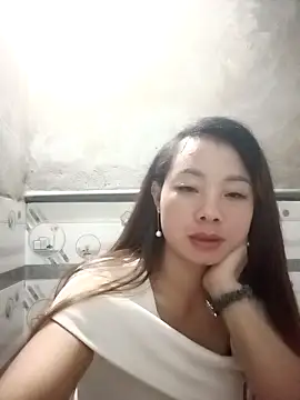 Snapshot of milo123-xx chatting on 23, 10, 2025 milo123-xx online show from 23, 10, 2025
