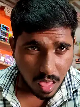 Snapshot of Markroco696 chatting on 25, 11, 2025 Markroco696 online show from 25, 11, 2025