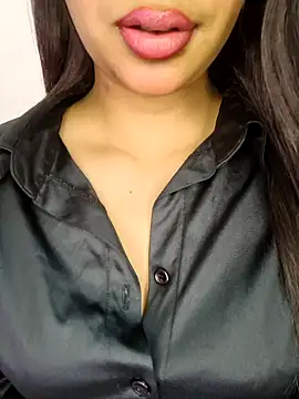 Cute merry01 online show from 12, 3, 2026