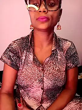 Snapshot of Mohini_Josh069 chatting on 1, 10, 2025 Mohini Josh069 online show from 1, 10, 2025