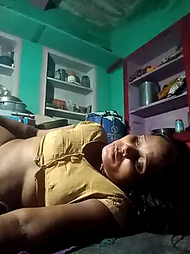 Snapshot of cute_diya_12 chatting on 22, 10, 2025 cute diya 12 online show from 22, 10, 2025