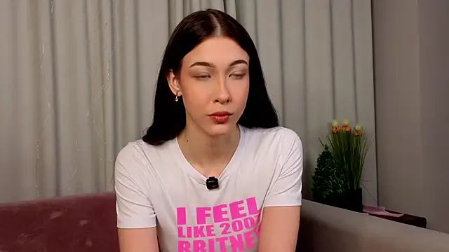 Snapshot of EviaRabasca chatting on 26, 2, 2026 EviaRabasca online show from 26, 2, 2026