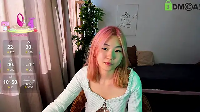 Snapshot of Aisi_18 chatting on 14, 10, 2025 Aisi 18 online show from 14, 10, 2025