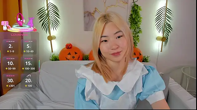 Snapshot of Aisi_18 chatting on 28, 10, 2025 Aisi 18 online show from 28, 10, 2025