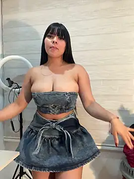 BrendaCrean online show from 18, 3, 2025