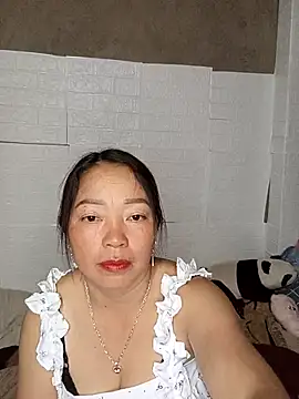 Snapshot of _Helala_ chatting on 15, 9, 2025  Helala  online show from 15, 9, 2025