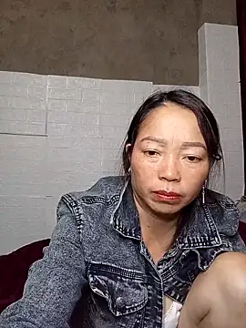 Snapshot of _Helala_ chatting on 30, 9, 2025  Helala  online show from 30, 9, 2025