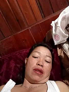Snapshot of _Helala_ chatting on 8, 10, 2025  Helala  online show from 8, 10, 2025