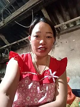 Snapshot of _Helala_ chatting on 23, 10, 2025  Helala  online show from 23, 10, 2025