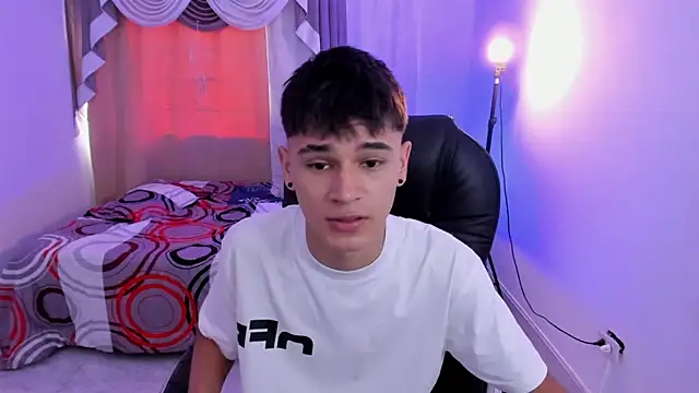Aron Boyy online show from 12, 5, 2026