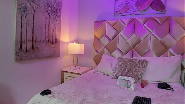 DulceEstrella  online show from 2, 7, 2026
