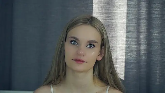 Lilykiss online show from 13, 9, 2025