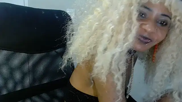 QueenpatieX online show from 22, 2, 2026