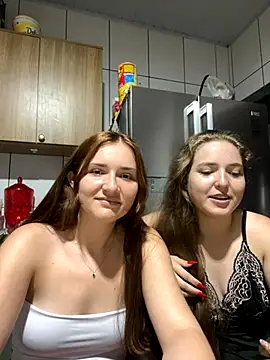 Snapshot of Bininhas2 chatting on 29, 10, 2025 Bininhas2 online show from 29, 10, 2025