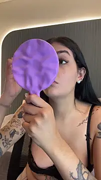 Snapshot of AliceRitter chatting on 18, 12, 2025 AliceRitter online show from 18, 12, 2025