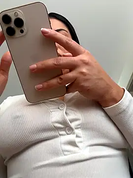 Lu090  online show from 15, 9, 2025