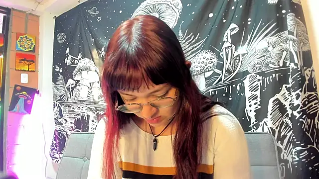 Violetaa Leee online show from 29, 10, 2025