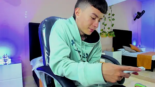 Nascary Fox online show from 27, 11, 2025