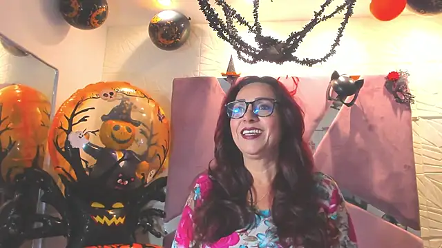 Snapshot of Madame_Angelic_ chatting on 19, 10, 2025 Madame Angelic  online show from 19, 10, 2025