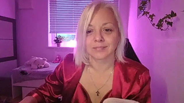 Snapshot of Linsy_Kim chatting on 5, 12, 2025 Linsy Kim online show from 5, 12, 2025