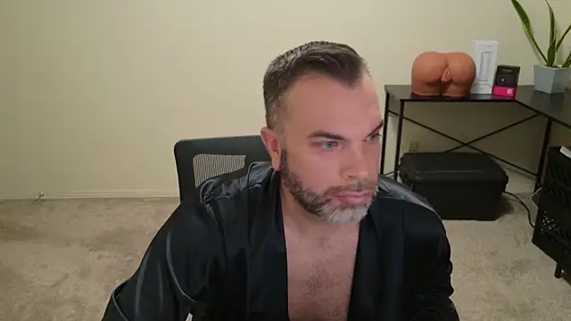 Snapshot of Ty_lerDavid chatting on 7, 10, 2025 Ty lerDavid online show from 7, 10, 2025