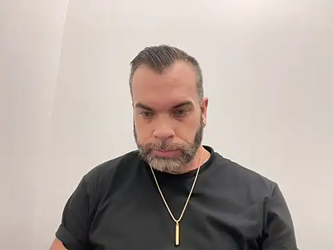 Snapshot of Ty_lerDavid chatting on 29, 10, 2025 Ty lerDavid online show from 29, 10, 2025