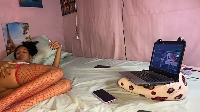 SpicyLolaX NightDrip online show from 24, 10, 2025