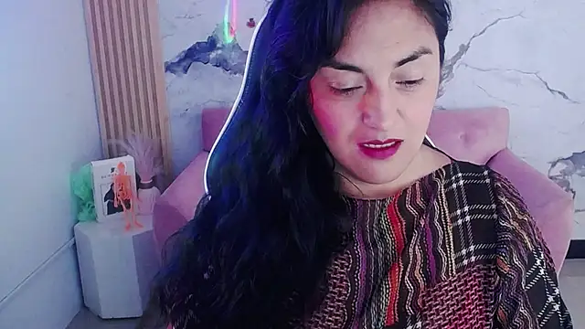 Snapshot of tamara_ch1 chatting on 19, 10, 2025 tamara ch1 online show from 19, 10, 2025