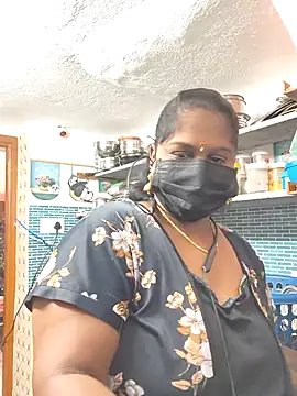 Snapshot of bakyasree143 chatting on 17, 9, 2025 bakyasree143 online show from 17, 9, 2025