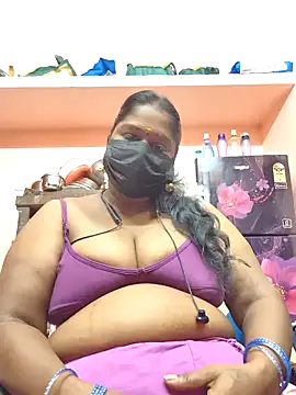 Snapshot of bakyasree143 chatting on 3, 10, 2025 bakyasree143 online show from 3, 10, 2025