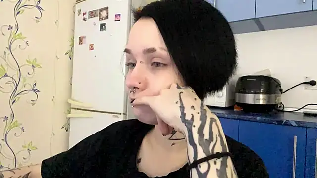 Snapshot of CandaceBlaze chatting on 20, 10, 2025 CandaceBlaze online show from 20, 10, 2025