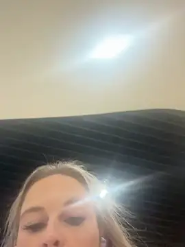 imyourgoodgirl69 online show from 25, 2, 2026