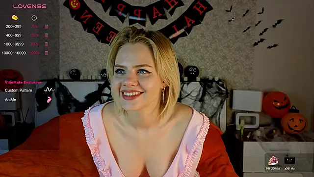 Snapshot of Brittney_Shaw chatting on 25, 10, 2025 Brittney Shaw online show from 25, 10, 2025