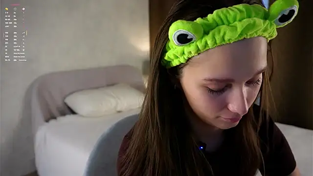 MelaniSeiver online show from 20, 10, 2025