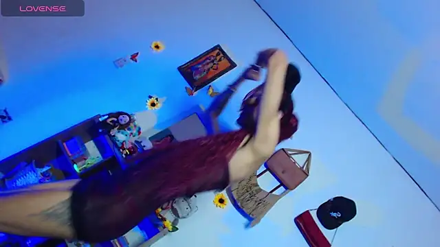 Snapshot of Cris_Sexxx chatting on 15, 10, 2025 Cris Sexxx online show from 15, 10, 2025