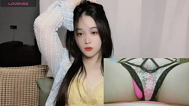 Snapshot of woaiqinqin chatting on 15, 10, 2025 woaiqinqin online show from 15, 10, 2025