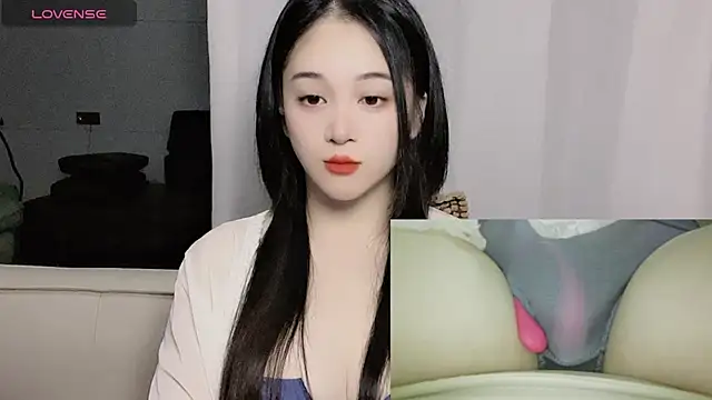 Snapshot of woaiqinqin chatting on 17, 10, 2025 woaiqinqin online show from 17, 10, 2025