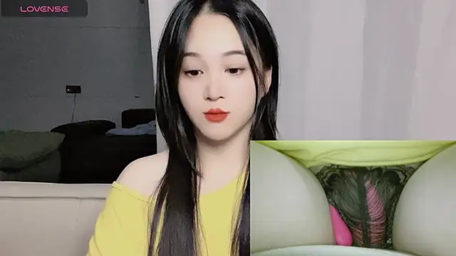 Snapshot of woaiqinqin chatting on 22, 10, 2025 woaiqinqin online show from 22, 10, 2025