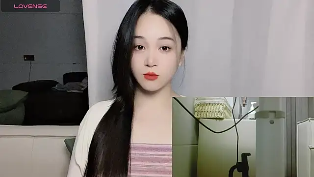 Snapshot of woaiqinqin chatting on 23, 10, 2025 woaiqinqin online show from 23, 10, 2025