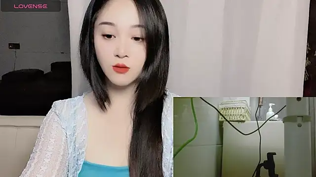 Snapshot of woaiqinqin chatting on 24, 10, 2025 woaiqinqin online show from 24, 10, 2025