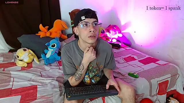 aaronjames1 online show from 15, 12, 2025