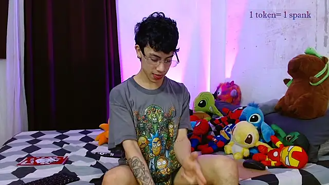 aaronjames1 online show from 5, 1, 2026