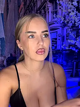 AubrieleRouj1 online show from 19, 12, 2025