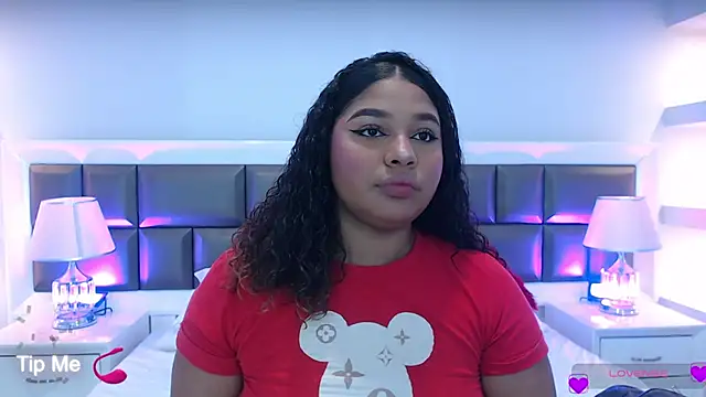 LennaEvans online show from 16, 9, 2025