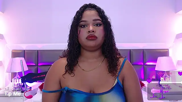 LennaEvans online show from 15, 10, 2025