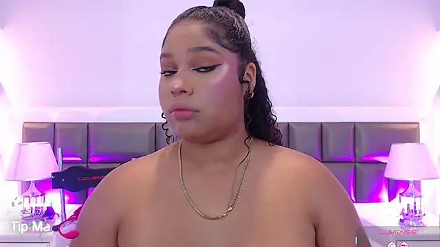 LennaEvans online show from 24, 10, 2025