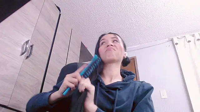 scarlett vonrose online show from 3, 10, 2025